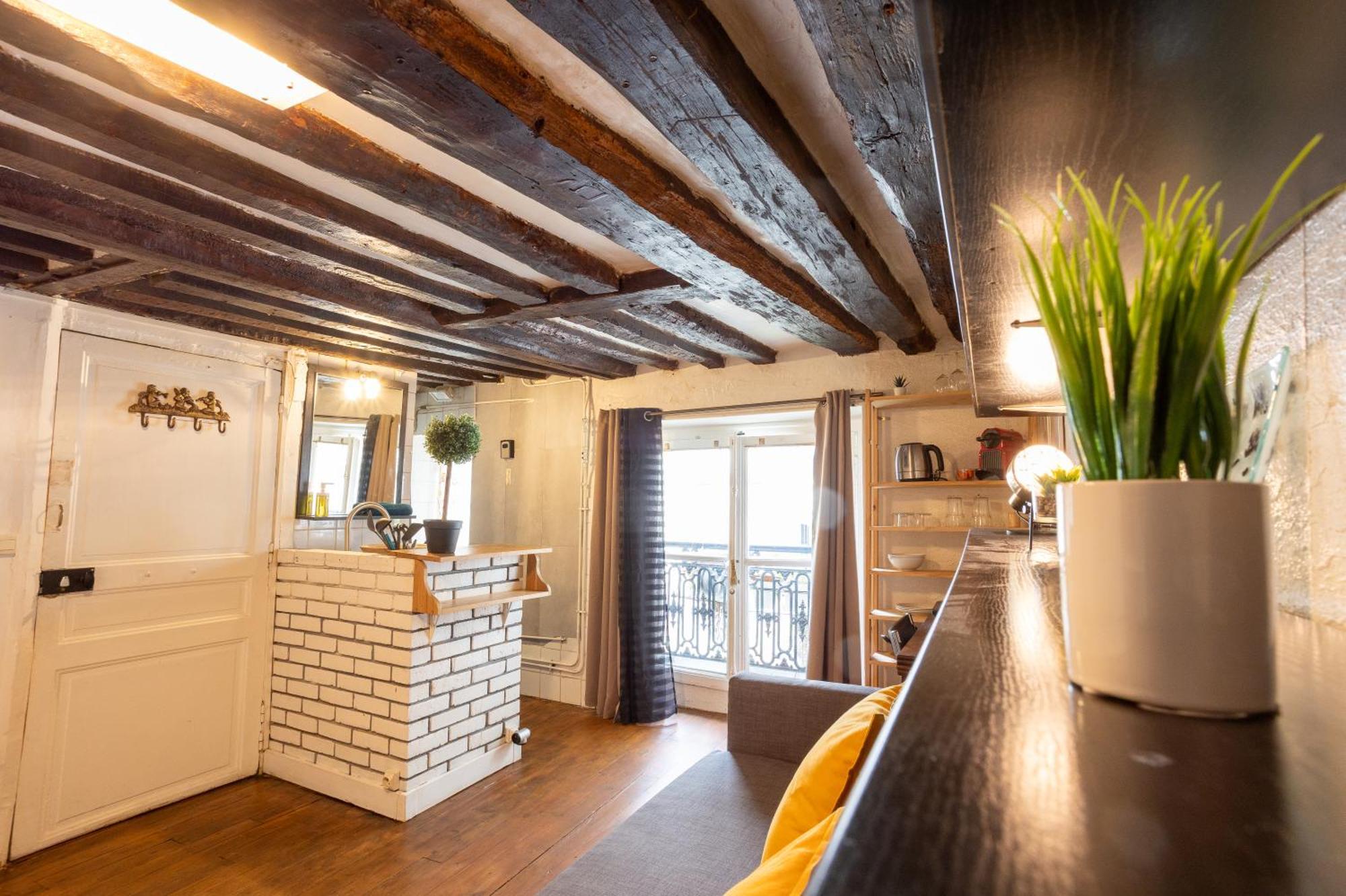 Apartamento Studio Cosy Romantique En Plein Coeur De París Exterior foto