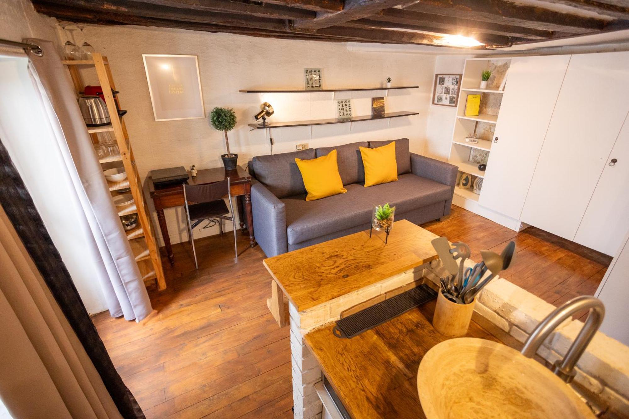 Apartamento Studio Cosy Romantique En Plein Coeur De París Exterior foto